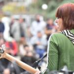 Rock en el Playón cambió de escenario y llenó de música Plaza Rocha