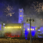 Más de 100 mil personas colmaron Plaza Moreno para festejar a lo grande los 143 años de La Plata